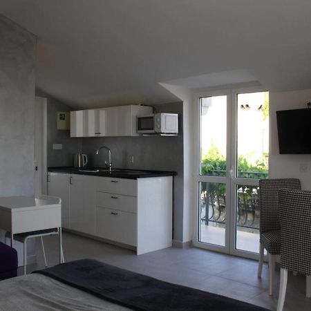 Apartments Grkovic Trsteno Adventure Experience Accommodation 1 ドゥブロブニク エクステリア 写真
