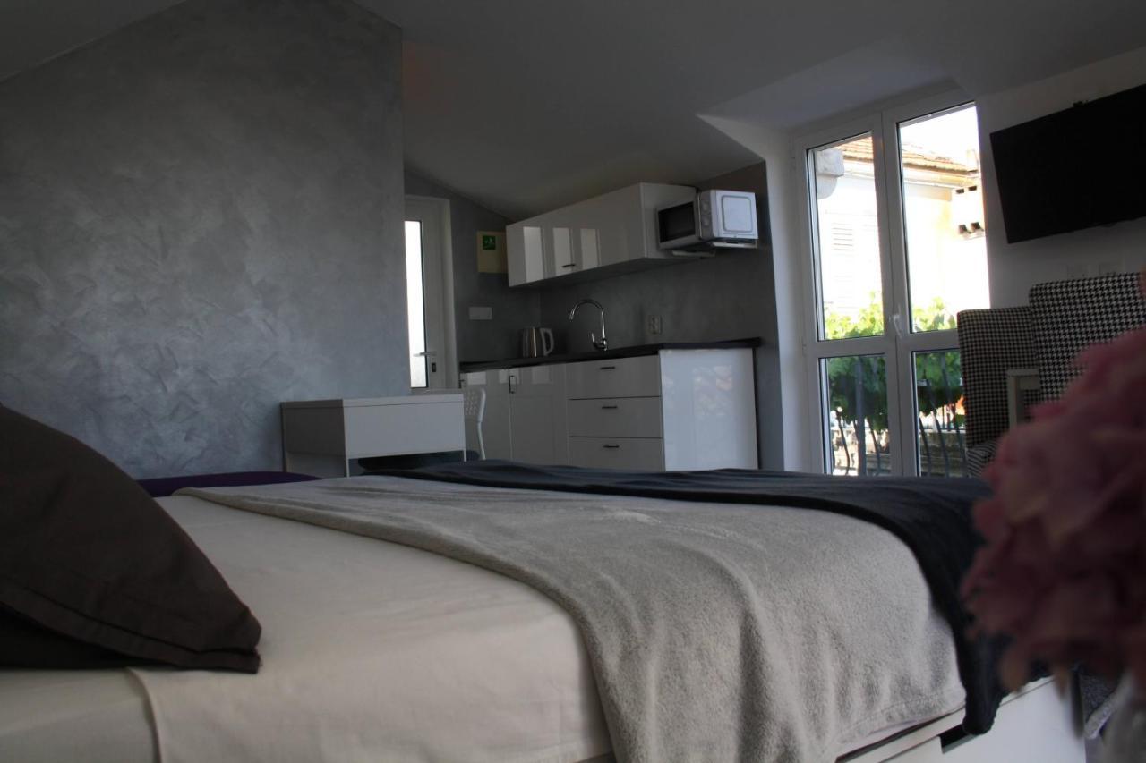 Apartments Grkovic Trsteno Adventure Experience Accommodation 1 ドゥブロブニク エクステリア 写真